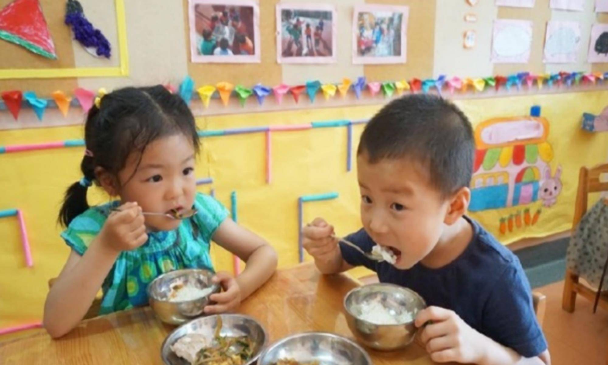 家长|一年给儿子换3家幼儿园，为啥？宝妈：不惯着老师那些“臭毛病”