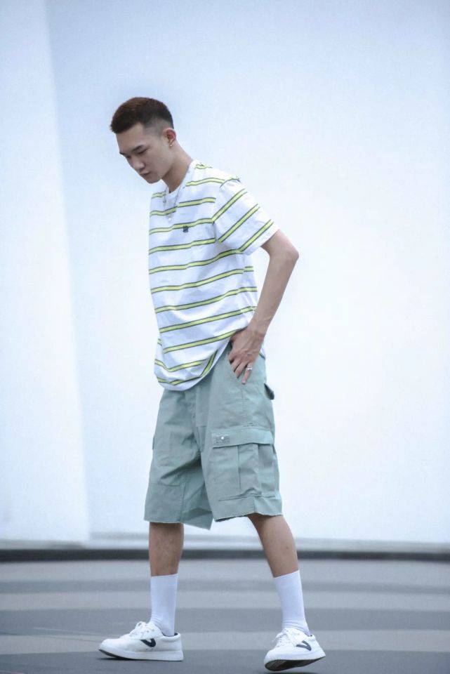 球鞋|秘!陈冠希和神秘大佬一起拍的Vlog视频,深扒一下,手慢无!