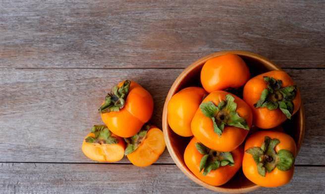 肠胃|坐月子吃水果有讲究，产妇做到“6吃4不吃”，营养充足恢复好