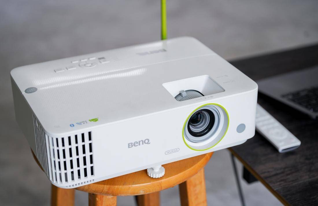 巧用投影拍出艺术效果唯美大片但要选好投影仪推荐明基e592