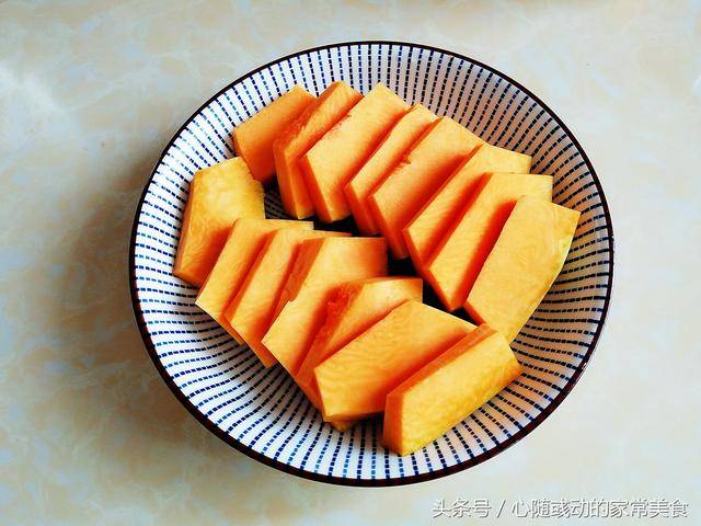 南瓜蒸多少分钟最好吃 d3248841a11e48bcbc09c34938418b29.jpeg