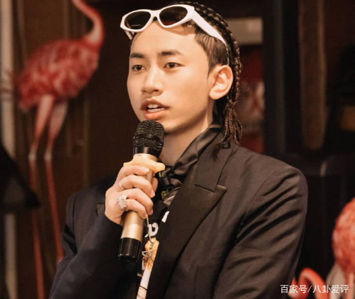 新综|王嘉尔综艺开启霸屏模式!《冰箱》正热播又迎来新综,粉丝有福啦