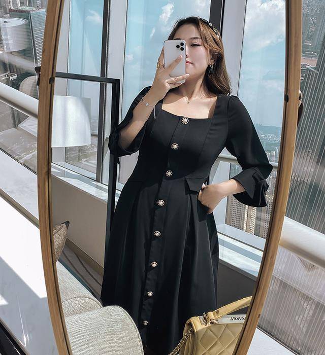 颜色|贾玲穿“超大码”粉色连衣裙，胖胖女孩这样穿，大方得体惹人怜爱