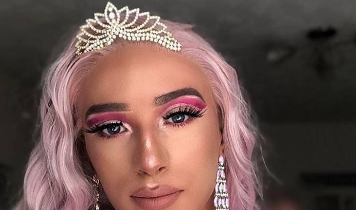 校园|英国少年13岁开始化妆，面对校园霸凌，他一身粉色装扮惊艳亮相