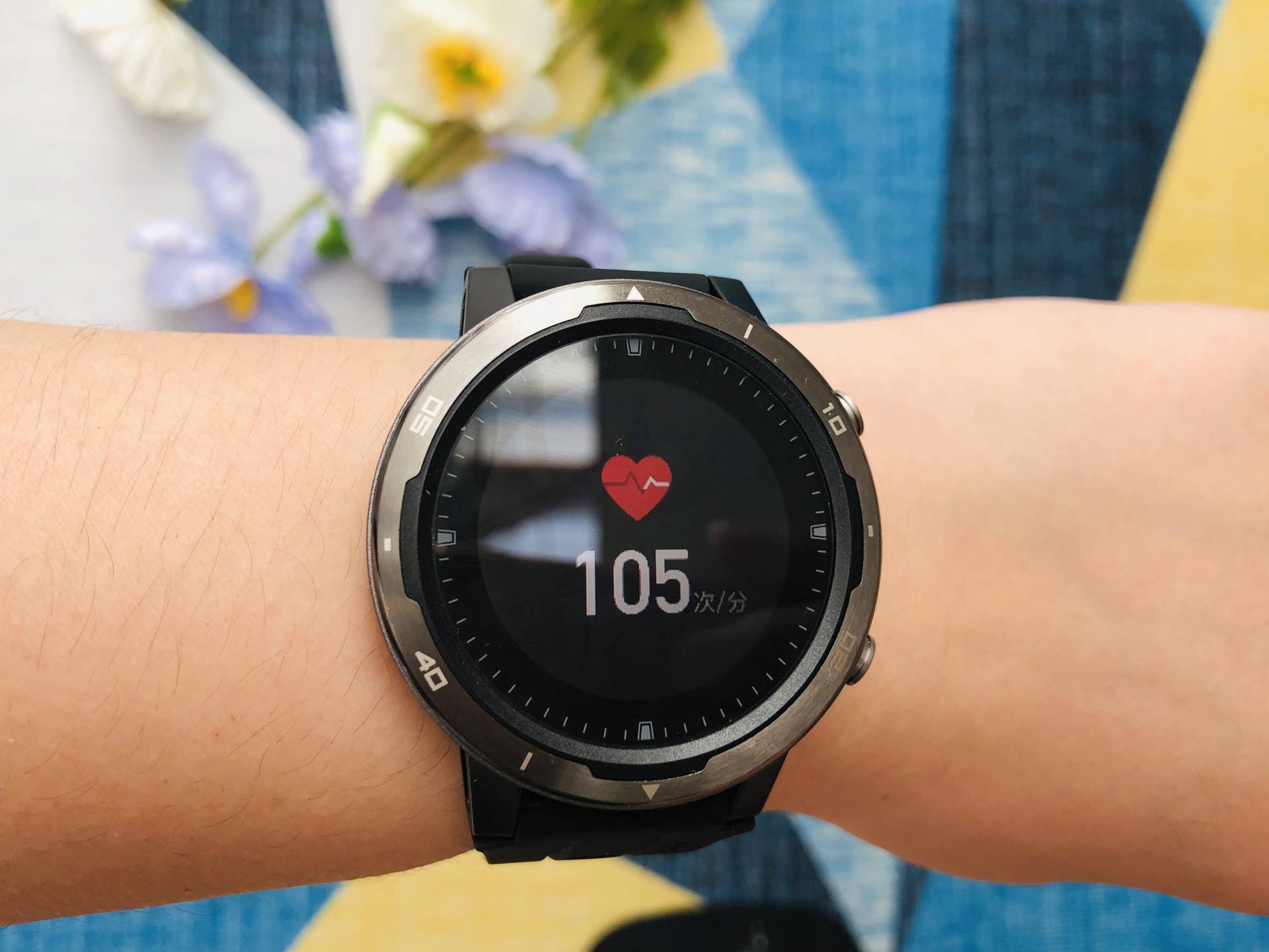 原创咕咚x3re智能运动手表定位更精准功能丰富专为城市精英打造