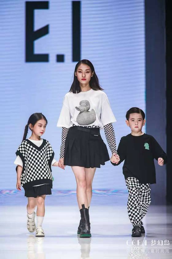 时装|E.I一爱亲子时装 自由生长的艺术家