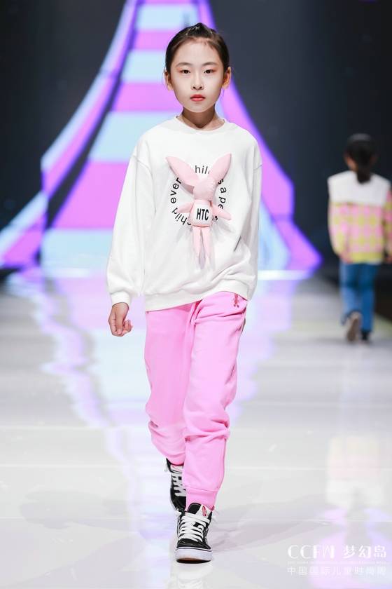 色调|花田彩 HUATIAN.C 2021 趣 ? 潮派