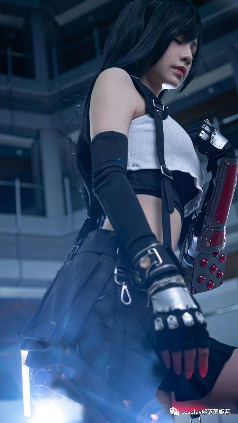 cos最终幻想7重制版蒂法cos正片蟹子