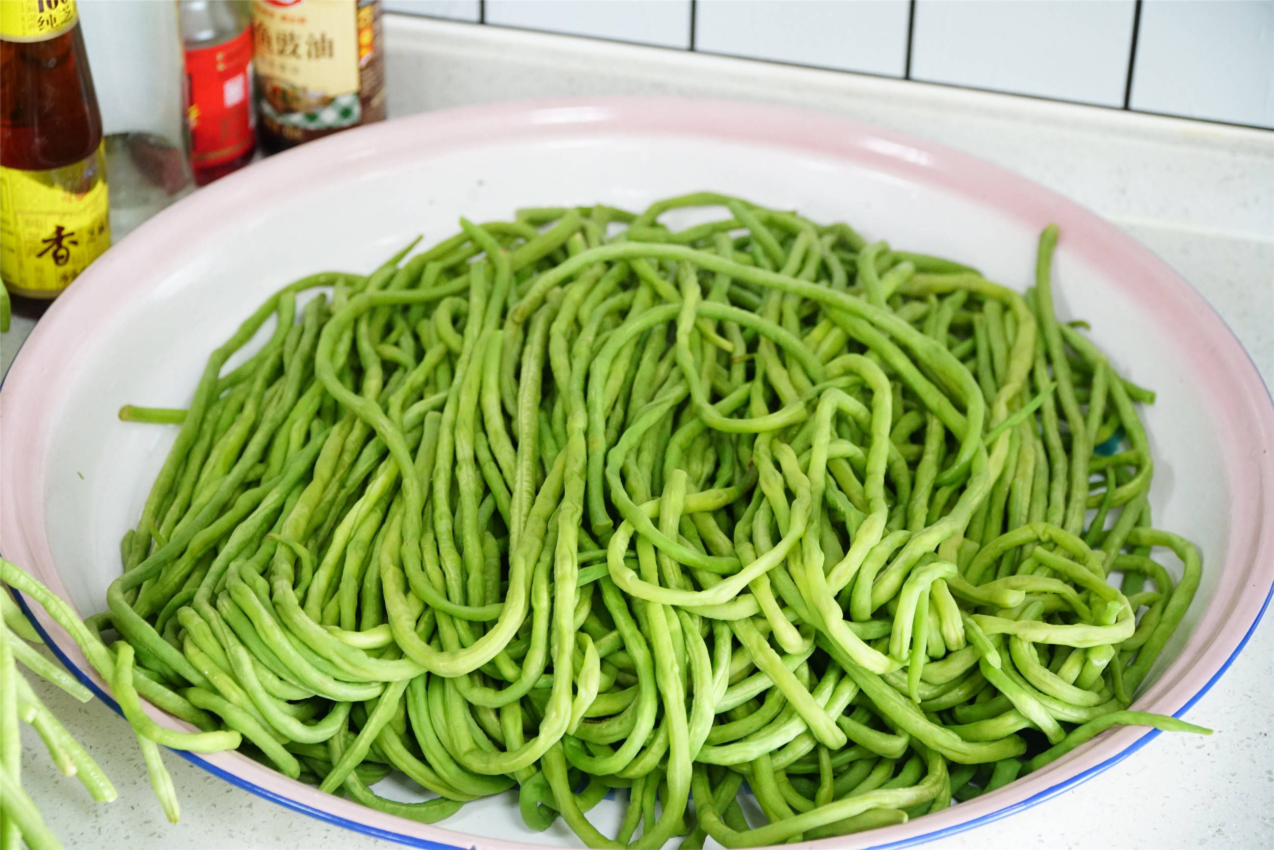 干豆角丝怎么做颜色绿 4f8a4c8323364c9cabae542ee4dc0f43.jpeg