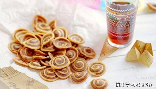 面团|1碗面粉,2个鸡蛋,教你做猫耳朵,酥脆可口还健康,比买的还好吃