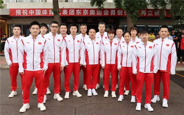 退役|国乒金牌陪练太伟大！退役没忘回报球队，已去日本再当陪练出把力