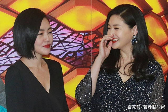 黑色|谁说微胖身材就不美，大s穿这么宽松，看着更有女人味了