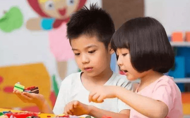 家长|“3类衣服不适合穿上学”,5年教龄老师的劝告,宝妈别不当回事