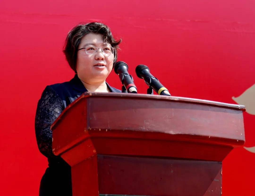 启动仪式上,诸城市副市长刘娜发表讲话,她首先对丰得利项目启动投产