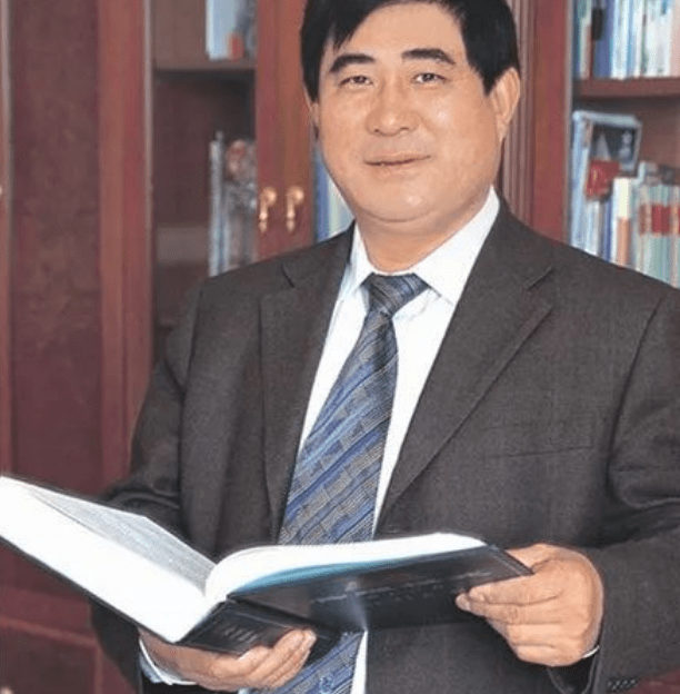 "中国鸭王"倒了,175亿身价归0还套现2亿信用卡,已被捕_张洪波