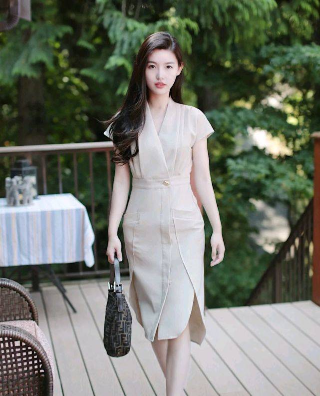 腰围|女生的服装穿搭很有讲究，穿对了不仅显高又显瘦，而且优雅又大气