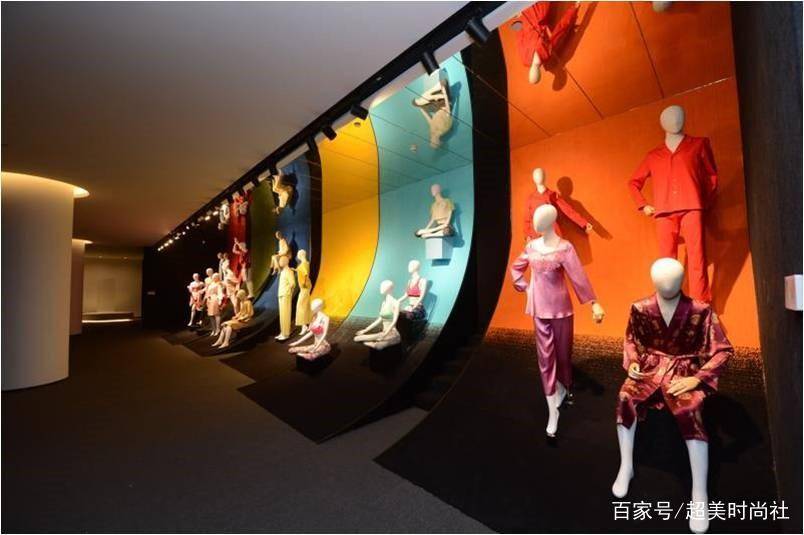 品牌|服装实体店进入“寒夏”？新零售模式现身，时尚行业将迎来夏天