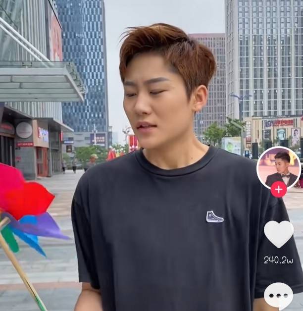 一周热视韩束直播间一夜爆火张沫凡抖音直播首秀销售额超1562w