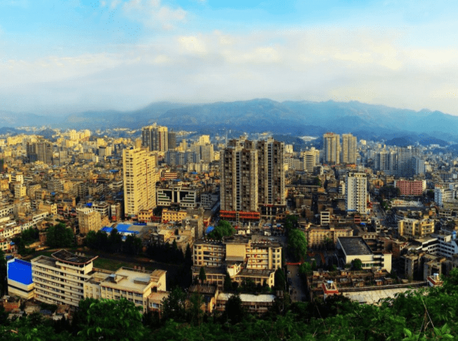 湖北一“不起眼”的小城市，却是当地的宜居胜地，风景优美物价低