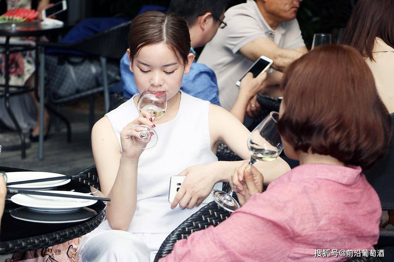 葡萄|意大利圣酒,科普最常见的100种葡萄酒佳酿之一的意大利圣酒!