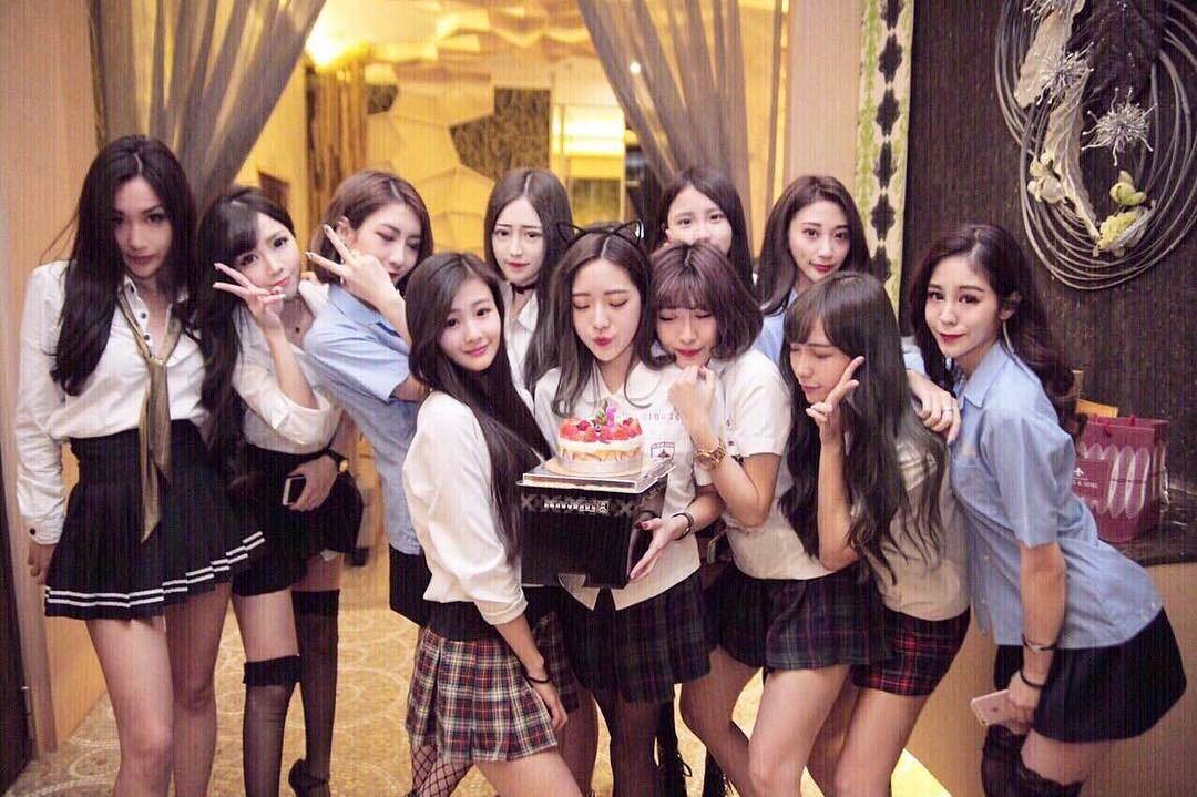 为什么ktv的门都不能反锁,而且还有透明的窗户?看看公主怎么说