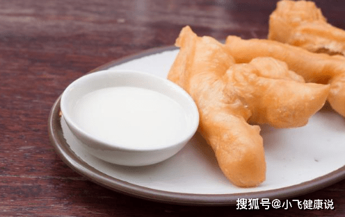 刺激性|想要“胃病”绕道走,此3种食物,再馋也不可以当早餐吃!勿忽视