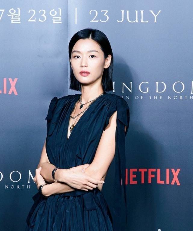 亮点|全智贤罕见亮相堪比“换脸”!剪一刀切短发大变样,比长发更美了