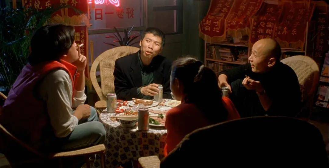 轻喜剧|同为影视圈顶流，冯小刚新剧被群嘲，张嘉译作品却成收视冠军