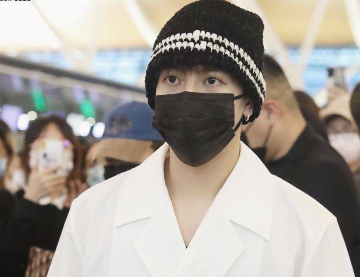 新综|《奔跑吧9》播完!浙江卫视连忙启动新综,3位人气嘉宾出发去录制