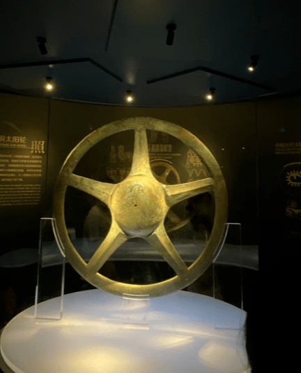 品牌|与三星堆合作推彩妆？看新锐品牌原色波塔INSBAHA“化土为潮”