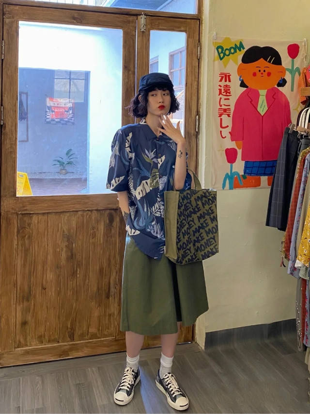 黑色|这个三伏天，又火了一样“奶奶级”上衫，搭半身裙、阔腿裤都好看