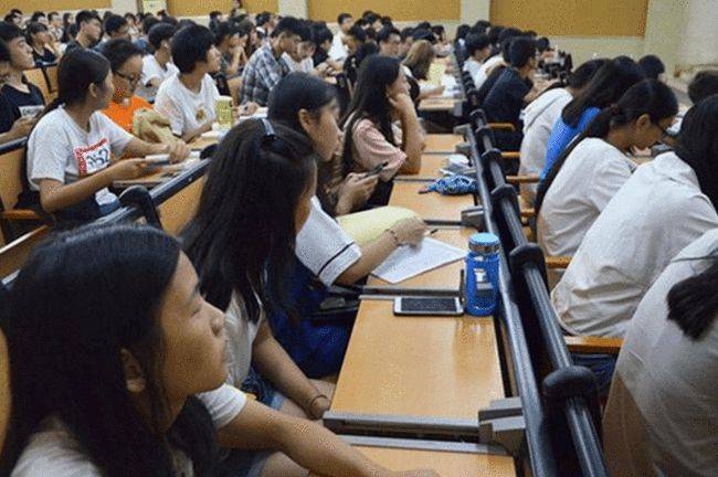 调整|2021幼师入职有调整，“专科生”无法成为幼师？没你想的那么简单