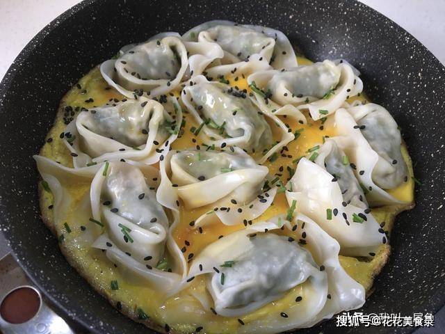 做法|最近孩子迷上了这早餐，焦香脆嫩，煎一煎十分钟就上桌，懒人必备