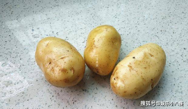 土豆加淀粉做薯片 0511cb6f26b84ba980f4c6c74a1be3bb.jpeg