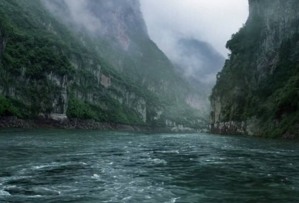 《花千骨》在拍摄的时候就去了缙云取景,那里的江周周个人认为是很