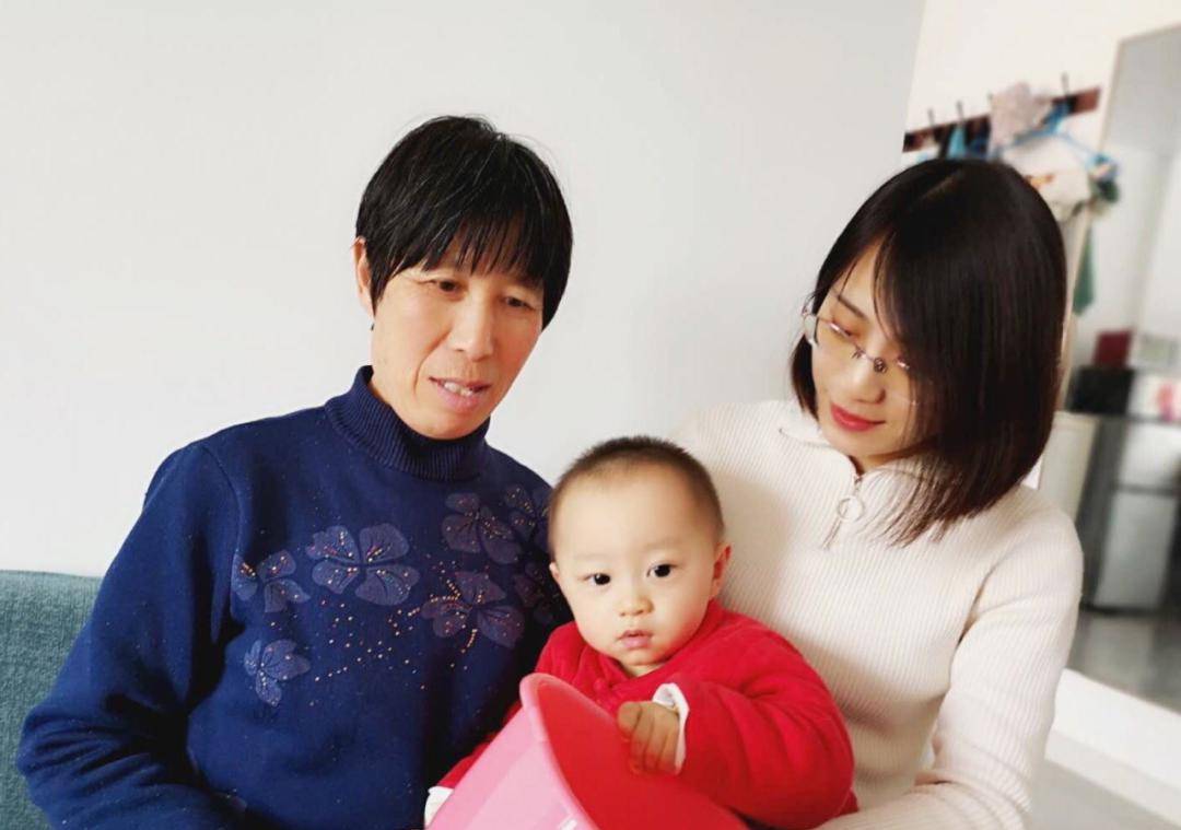 晚年生活|56岁百万存款大妈生二胎，5年过去，现状和想象中差距有点大