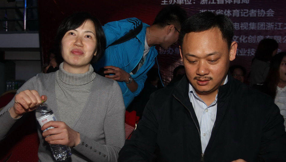 47岁奥运两冠王占旭刚,退役后娶娇妻胖了一圈,现在官至副厅级!_时候