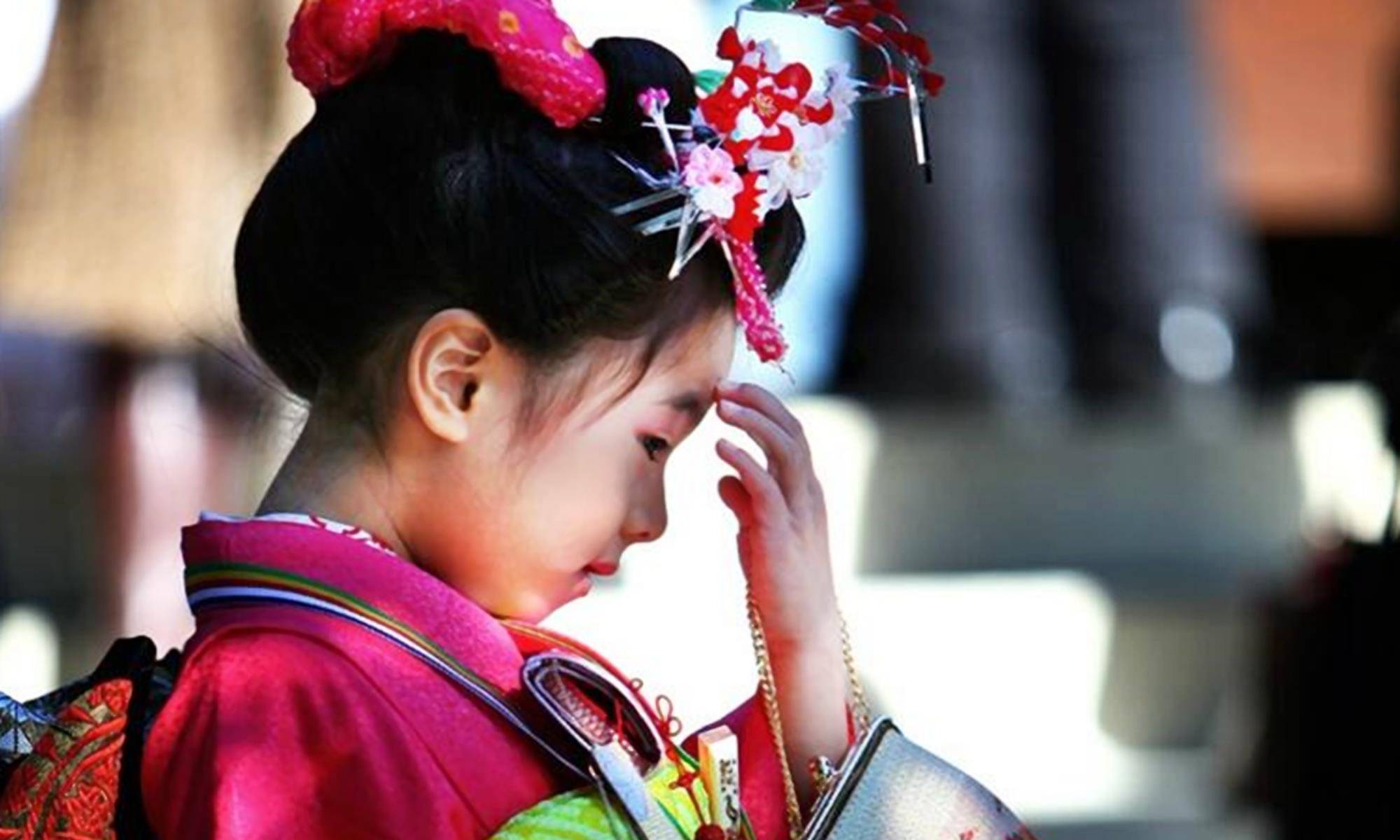 审美观|为啥学校不建议孩子“过度打扮”?李玫瑾教授给出答案,有些道理