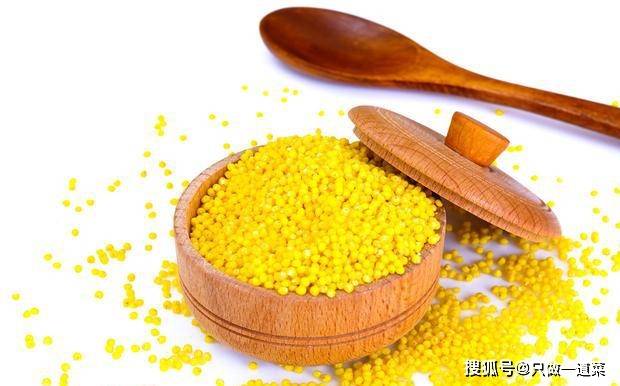 煮小米粥小窍门 加2样东西 营养好比 人参汤 比吃肉都补 时候