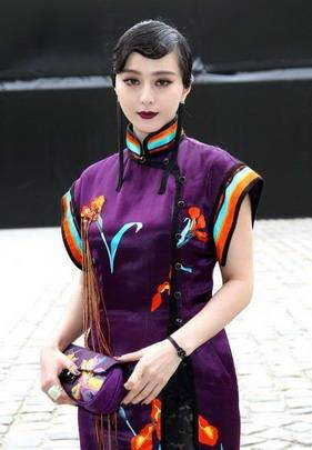 显得|当众女星穿上最婀娜的旗袍，赵丽颖穿出女人味，舒淇妩媚动人
