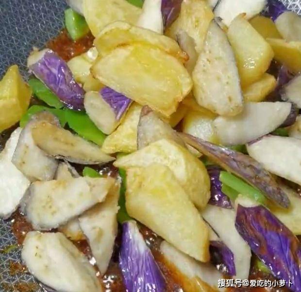 土豆加什么不发黑 a50056a4980a495fa967c9e1318048a7.jpeg