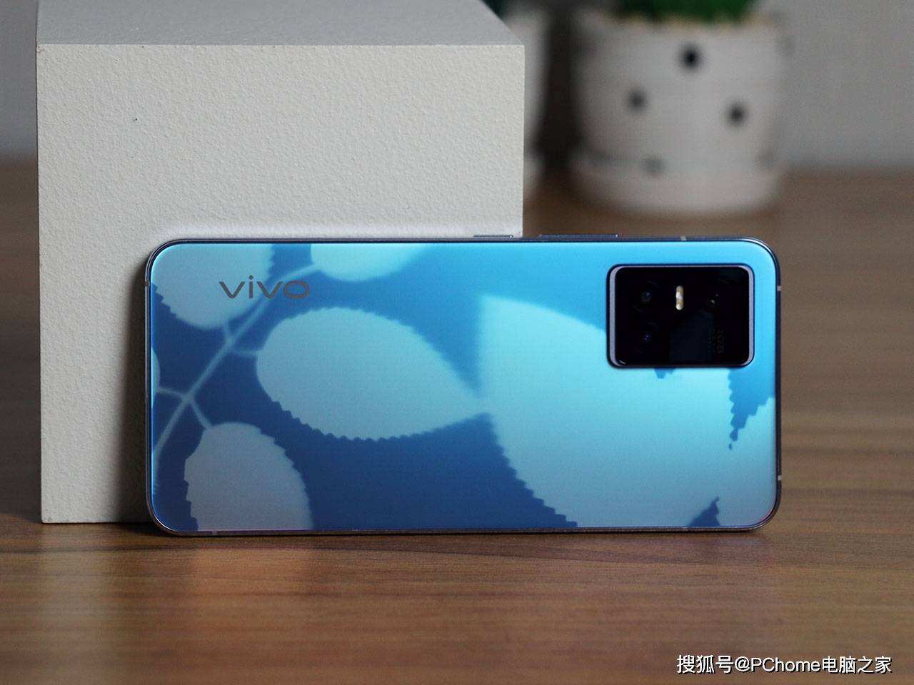 颜色|vivo S10系列外观解读 独家工艺技术主导设计壁垒