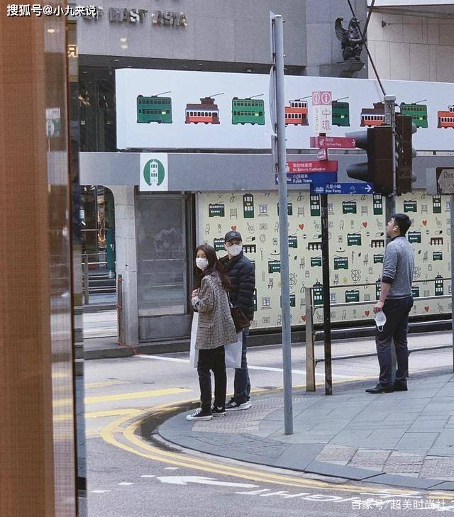 口红|袁咏仪不愧是爱马仕狂魔！戴口罩全副武装抢首发，网友心疼张智霖