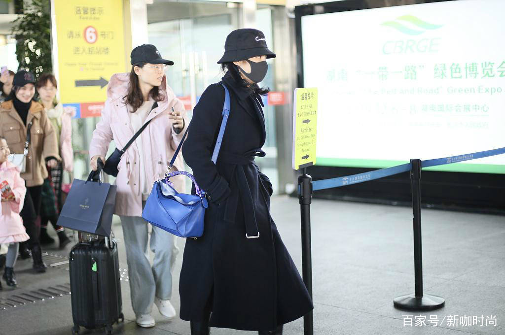 夏天|周涛:女人过了50岁,夏天这样穿