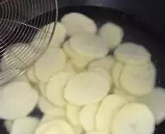 做法|干锅土豆片的6种做法，好吃到爆表！