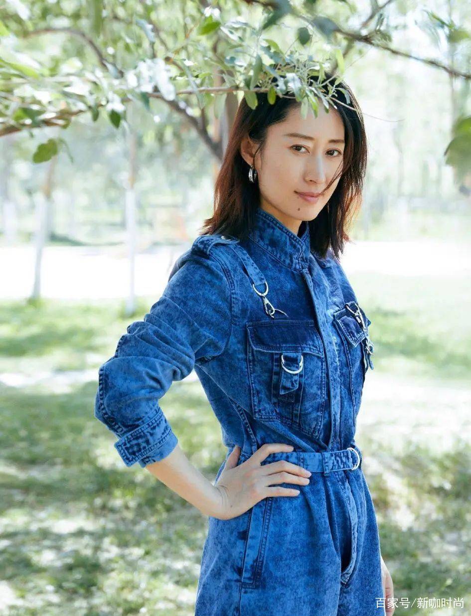 样式|40岁朝上的女人如何穿出高级感？看看刘敏涛的造型你就明白了