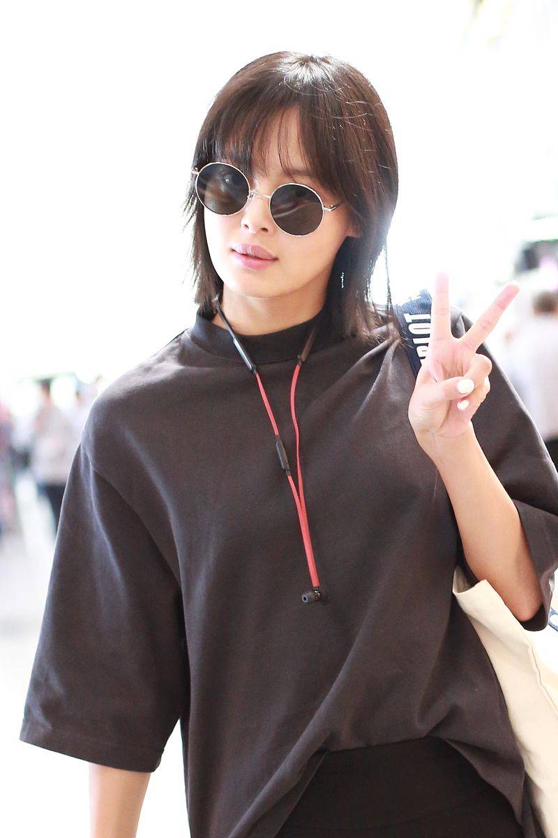 休闲风|当33岁辛芷蕾碰到32岁宋茜，终于明白气质的重要性了