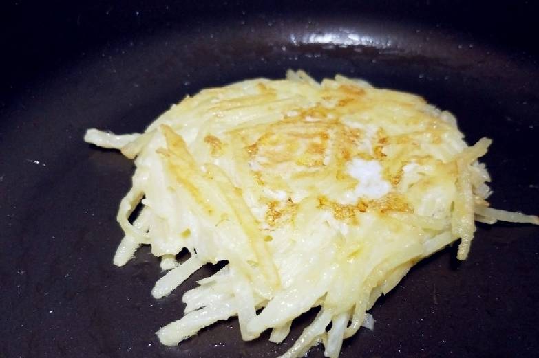 小勺|土豆丝别只会炒了,用来做早餐饼,比煎饺香,儿子天天吵着让我做