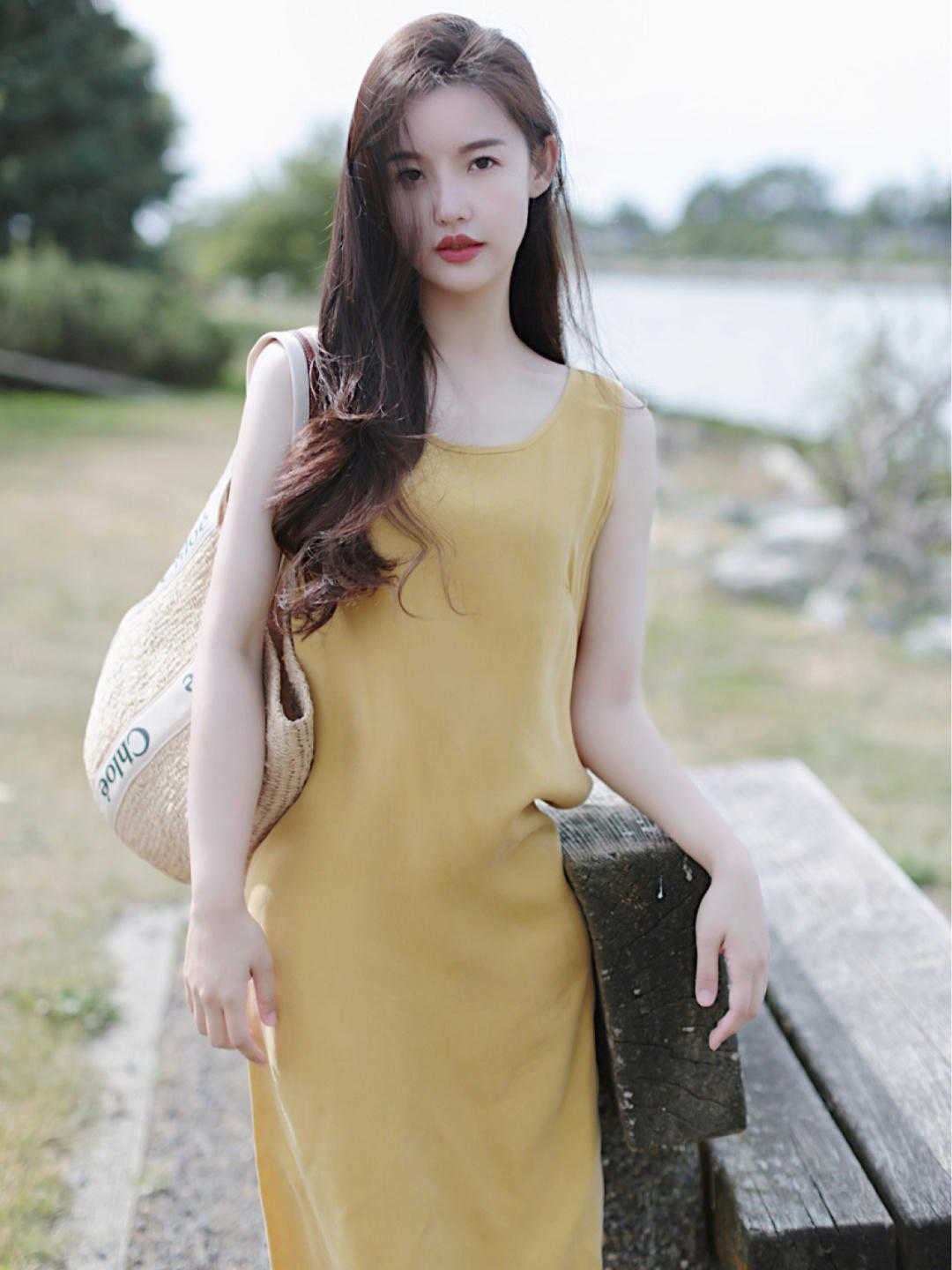 卫衣|若你才20岁,别打扮太老!T恤+休闲裤可甜可咸,洋气减龄美翻天