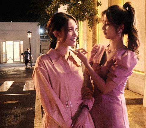 罗悦嘉|心动的信号：女四和女五晒亲密照，画风亲昵，闺蜜情太好嗑